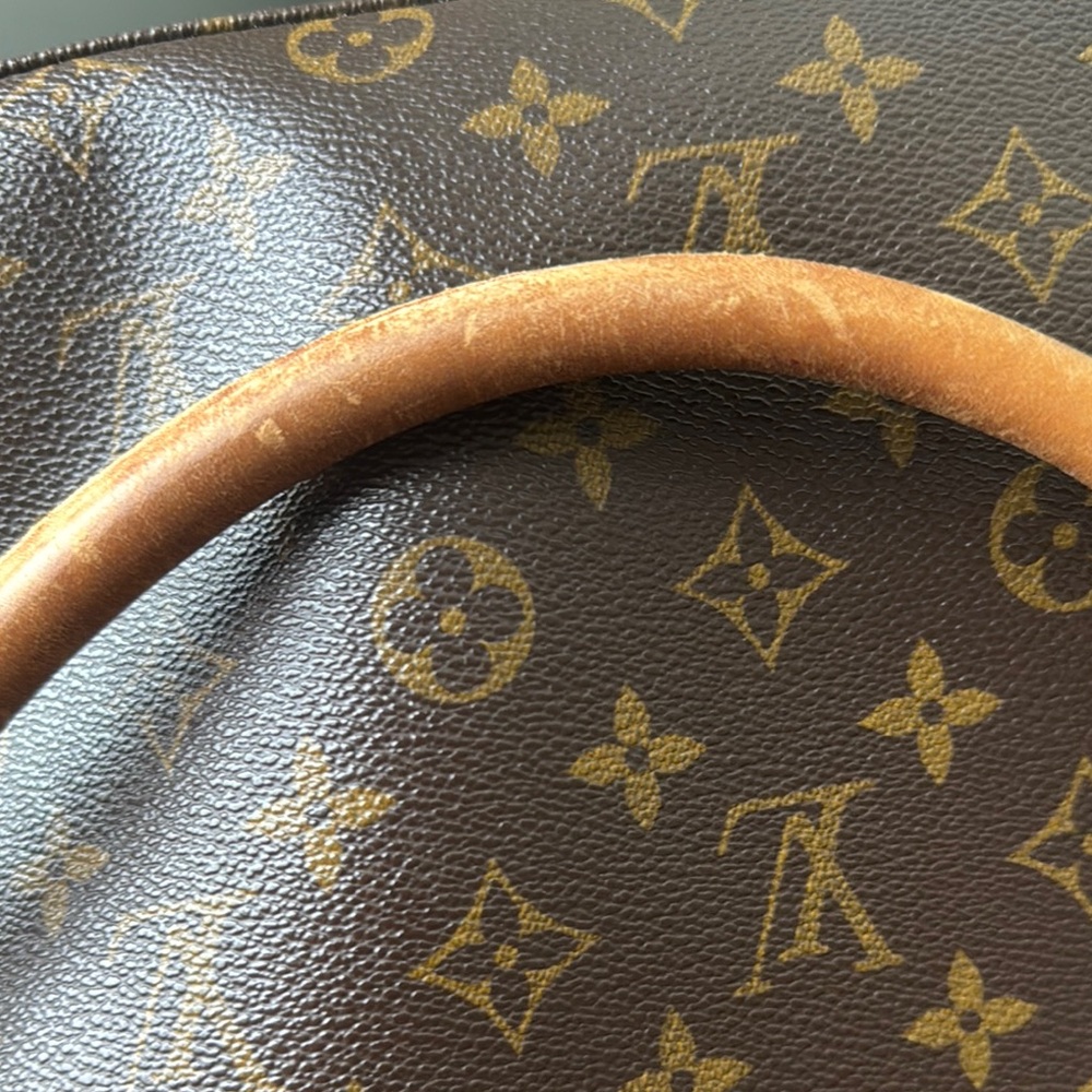 Louis Vuitton Monogram Tote Bag - Picture 7 of 7